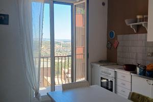 Appartamento Centrale, Luminoso, Ammobiliato