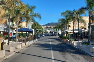 Locale Commerciale sul Corso Principale