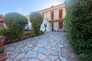 CASA SEMINDIPENDENTE A PECETTO TORINESE