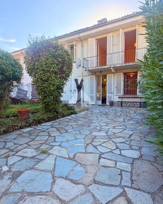 CASA SEMINDIPENDENTE A PECETTO TORINESE