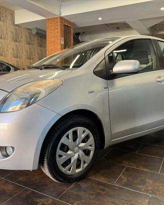 Toyota Yaris 1.3 5 porte Sol