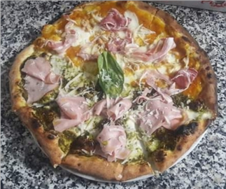 Pizzaiolo e aiuto cuoca