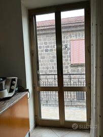 finestre in alluminio e doppio vetro 