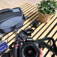 Nikon D3000 Kit completo obiettivi