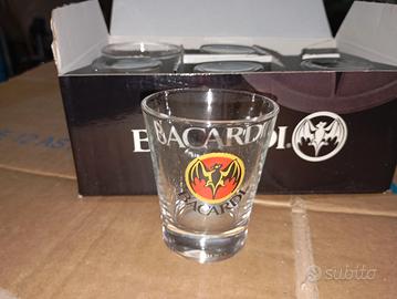 bicchieri della Bacardi 