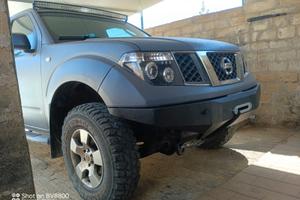 PARAURTI ANTERIORE PER NISSAN NAVARA D40