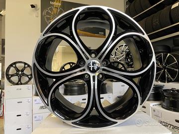 Cerchi NUOVI Alfa Romeo raggio 18 cod.83492