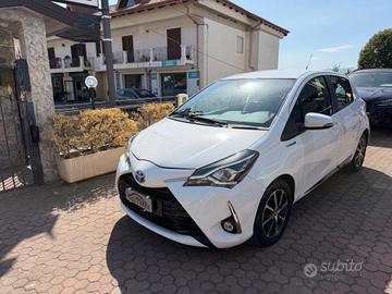 Toyota Yaris 1.5 Hybrid 5 porte Active