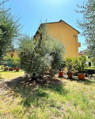 CASA INDIPENDENTE A CAPRAIA E LIMITE