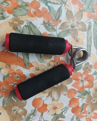 pinza per rinforzare i muscoli delle mani 