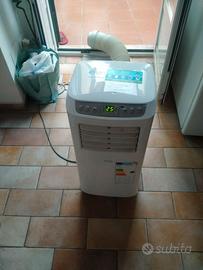 Condizionatore Argo con ruote e tubo esterno