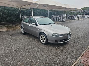 Alfa Romeo 147 1.9 JTDm 120CV neopatentati
