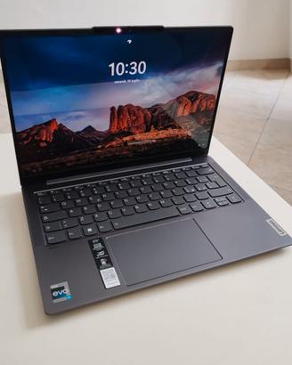 Lenovo Yoga Slim 14" OLED - Intel i7 (13th) - 16GB