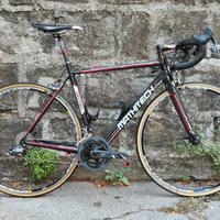 Mathitech Alnair carbon Sram Force 22 Mavic Ksyriu