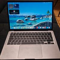 MacBook Air M1 97% di batteria 