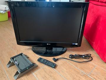 Televisione LG 26”