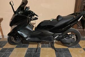 Yamaha T Max - 2009