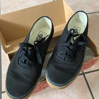 Vans Authentic