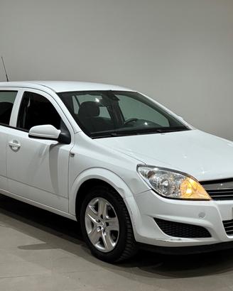Opel Astra 1.7 CDTI 110CV/Kw81 Per Neopatentati