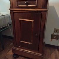 comodini in legno fine 800