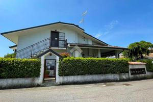 PORZIONE DI BIFAMILIARE A BASIANO