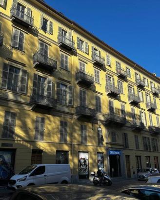 Casa indipendente di 6399 m² con più di 5 locali e