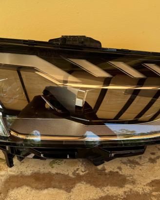 Faro anteriore destro AUDI A4 Allroad