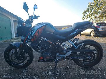 Moto KTM 125 Duke
