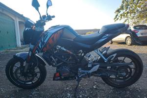 Moto KTM 125 Duke