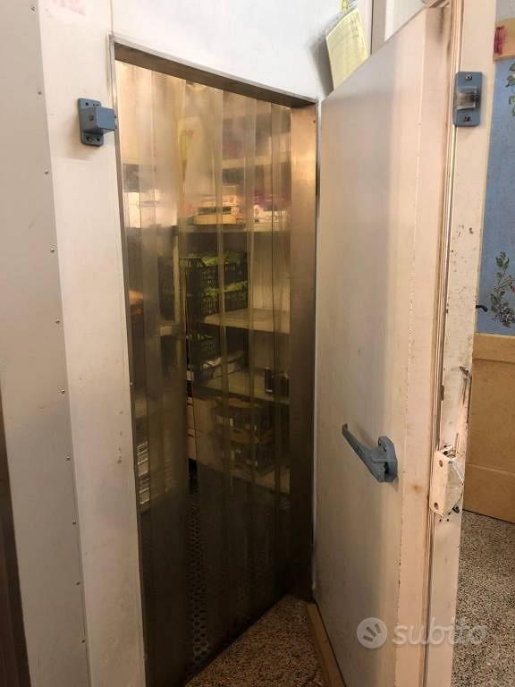 Attività / Licenza di 72 m² con 2 locali a Verona - Vista 2