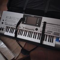 strumenti musicali Yamaha per 4