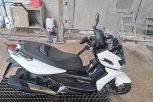 kymco k- xct 300 i abs 17800 km