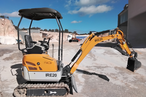 Miniescavatore modello IRE 20 motorizzato YANMAR