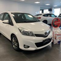 TOYOTA Yaris 1.0 Benzina Lounge 5 Porte