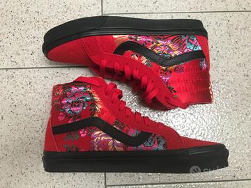 VANS alte n. 38.5  NUOVE