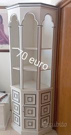 angoliera in legno 