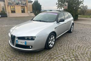 Alfa Romeo 159 1.9 JTDm Sportwagon Distinctive