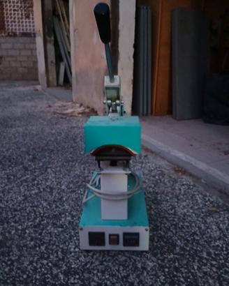 Lotus Termopressa modello per cappellini usata .