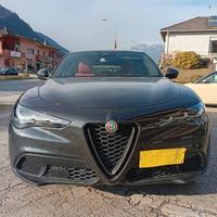 Alfa Romeo Stelvio Veloce 2.200cc  210 CV TD