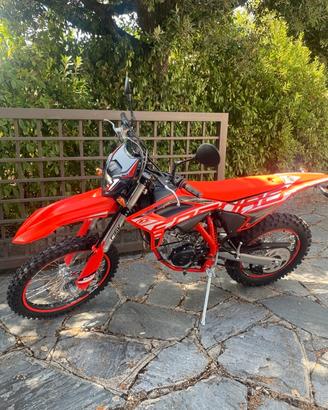 Moto incidentata interessante  per recupero ricamb