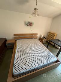 Letto a due piazze + comodini