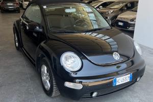 Volkswagen Maggiolino Cabrio 2.0 TDI Design BlueMo