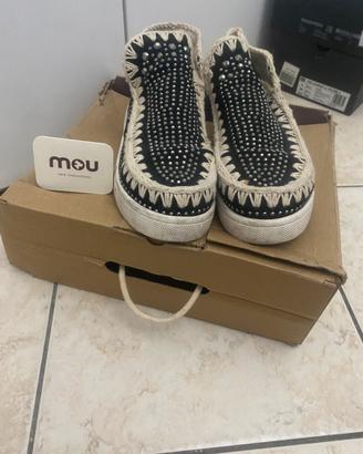 Scarpe mou estive