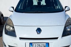 RENAULT SCÉNIC 1500CC DIESEL POSTI 7