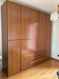 Armadio in legno