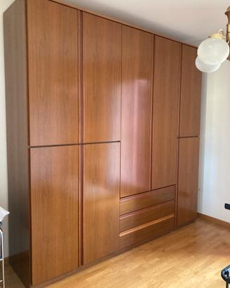 Armadio in legno