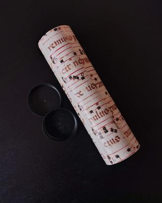 tubo cartone astuccio penne matite musica scuola