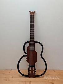 Aria Sinsonido: chitarra classica silenziosa