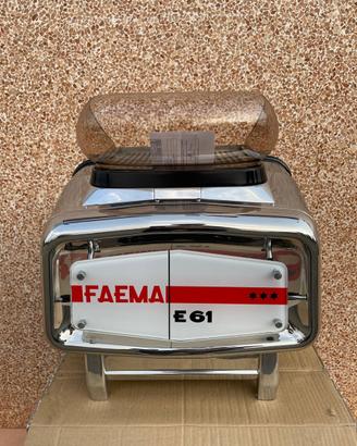 Macchina da caffè faema E 61