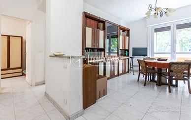 Appartamento a Milano Via Cogne 3 locali